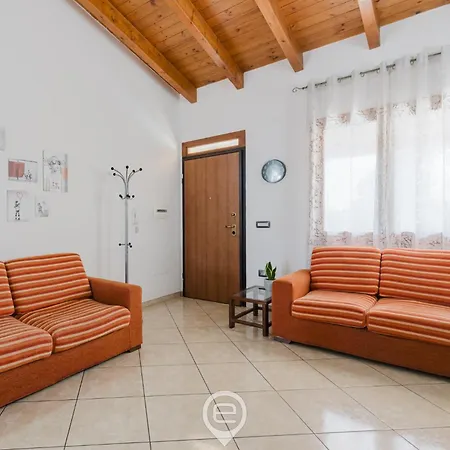 Mauri's House - Aircon - Wifi - Veranda Apartamento Oristano